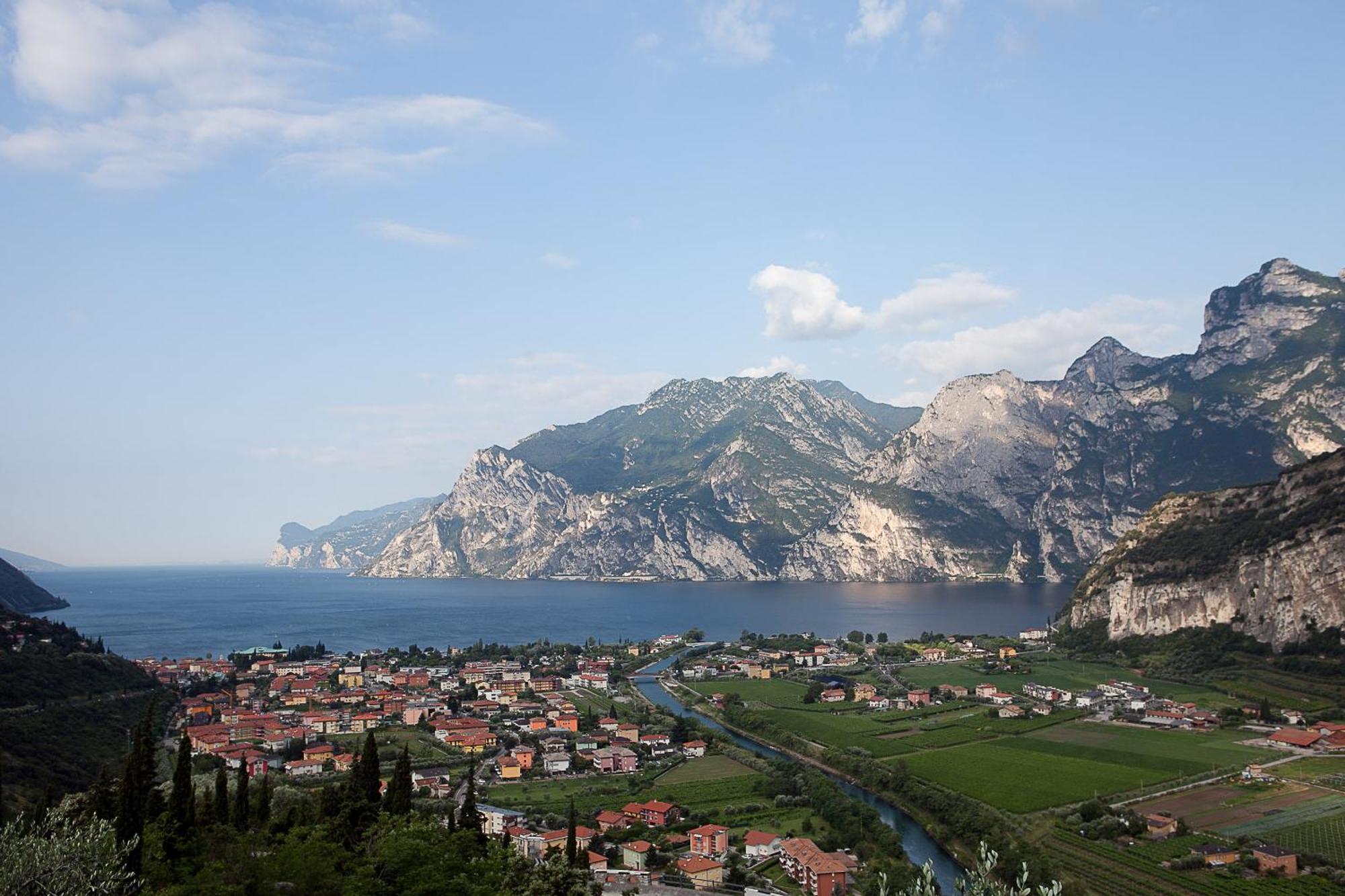 Hotel Villa Al Vento Torbole Sul Garda Luaran gambar