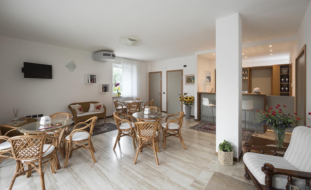 Hotel Villa Al Vento Torbole Sul Garda Luaran gambar