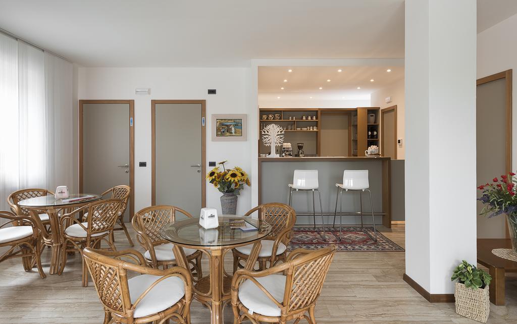 Hotel Villa Al Vento Torbole Sul Garda Luaran gambar