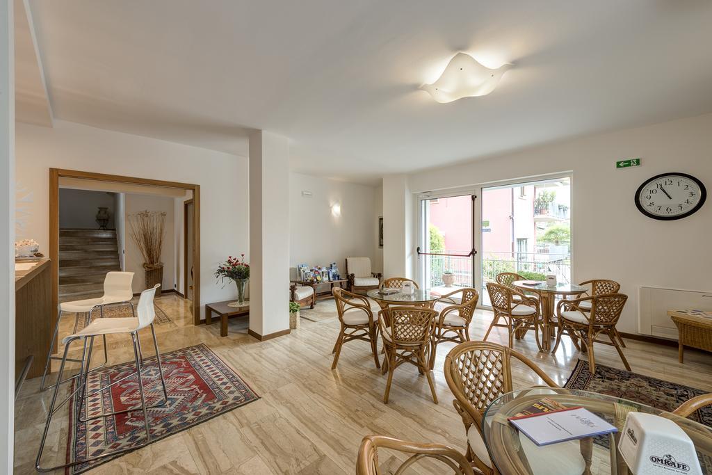 Hotel Villa Al Vento Torbole Sul Garda Luaran gambar