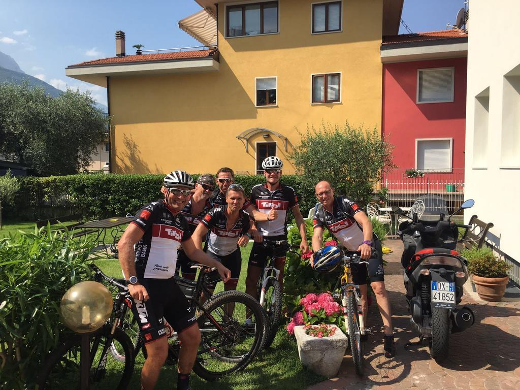 Hotel Villa Al Vento Torbole Sul Garda Luaran gambar