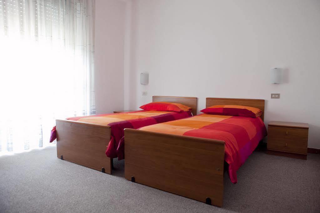 Hotel Villa Al Vento Torbole Sul Garda Luaran gambar