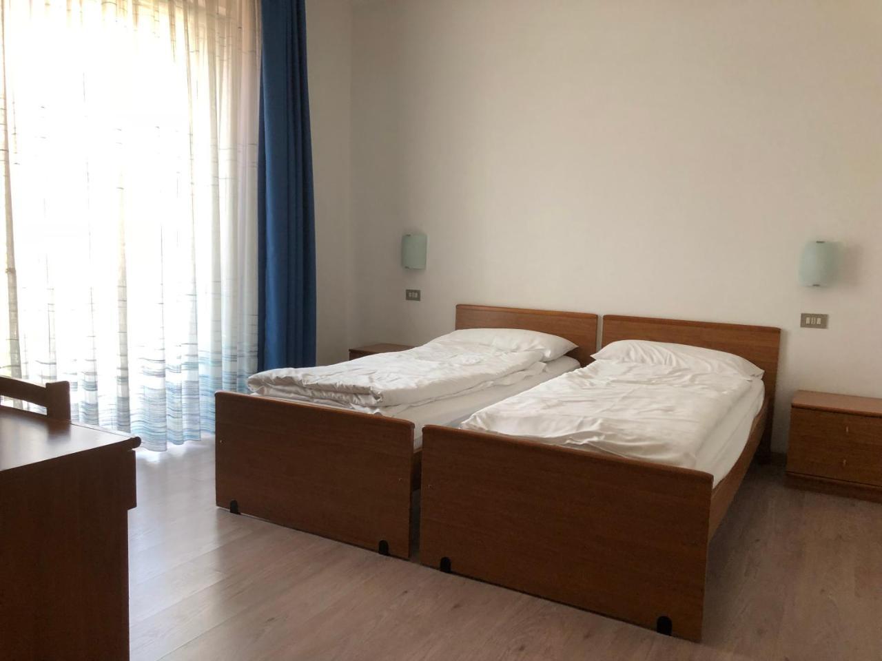 Hotel Villa Al Vento Torbole Sul Garda Luaran gambar