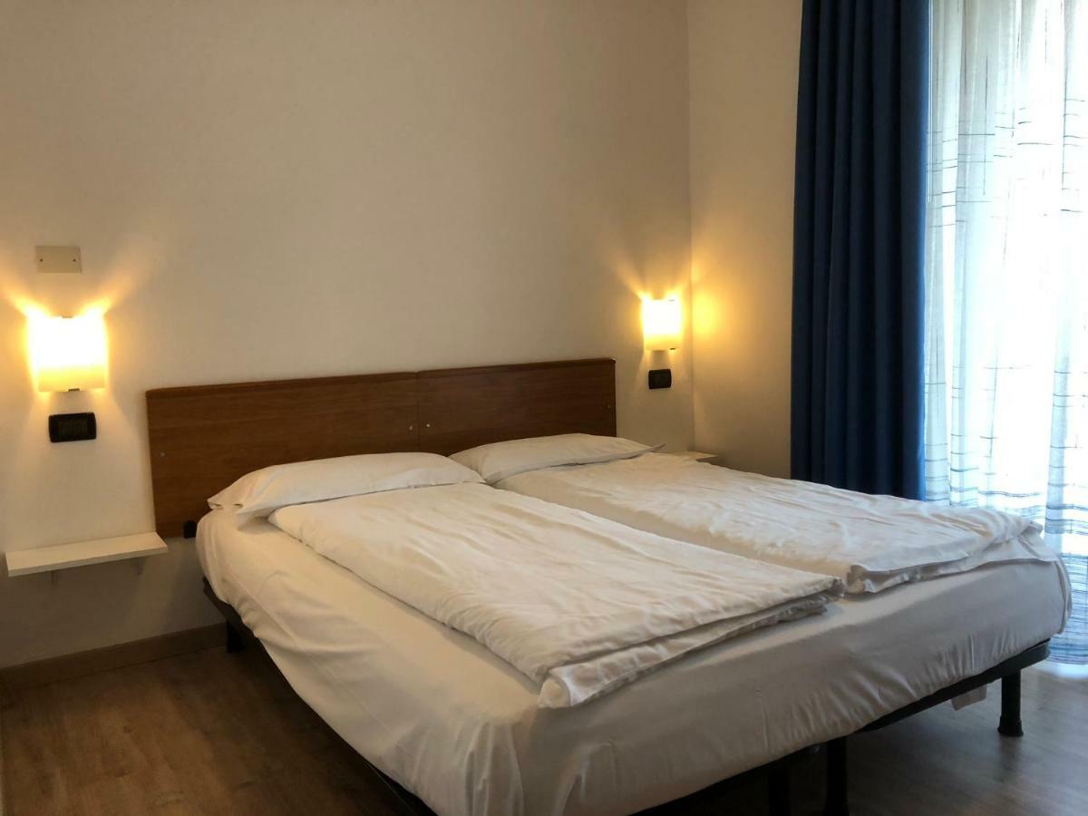 Hotel Villa Al Vento Torbole Sul Garda Luaran gambar