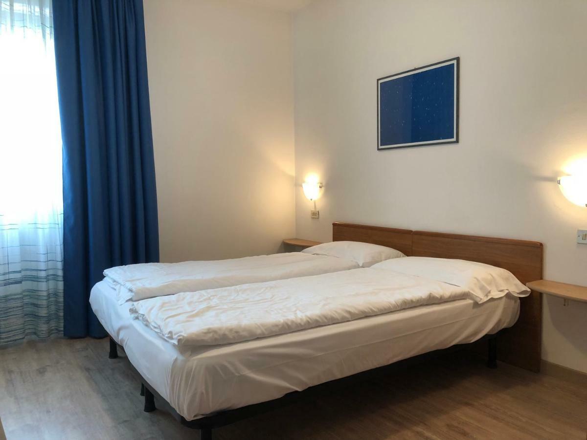 Hotel Villa Al Vento Torbole Sul Garda Luaran gambar