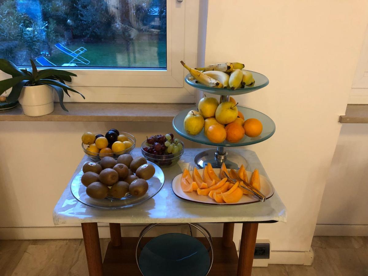 Hotel Villa Al Vento Torbole Sul Garda Luaran gambar