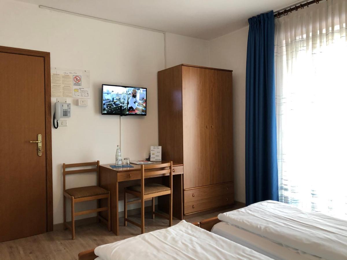 Hotel Villa Al Vento Torbole Sul Garda Luaran gambar